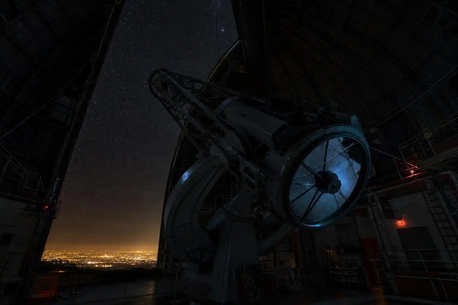 The Candle That Measured the Cosmos: Cepheid Variables and the Scale of the Universe