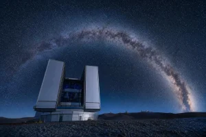 MUSE at the VLT: How an Integral Field Spectrograph Turns a Galaxy into 90,000 Simultaneous Spectra